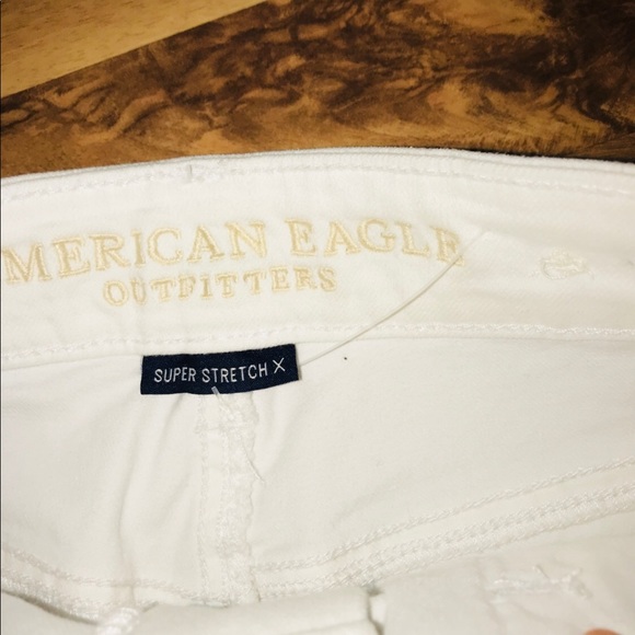 White American Eagle Shorts - Picture 2 of 3